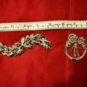 Elegant Silver Leaf Brooch